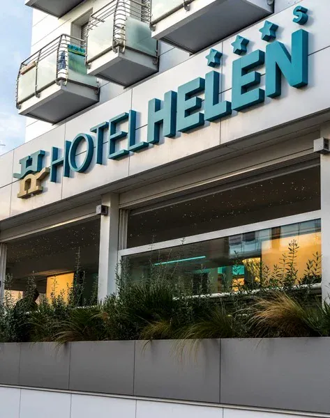 Hotel Helen — l’insegna di giorno (1/5)