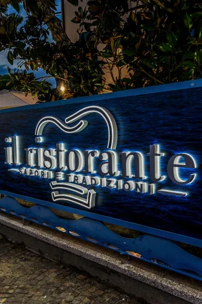 Sapori e Tradizioni — l’insegna realizzata (2/5)
