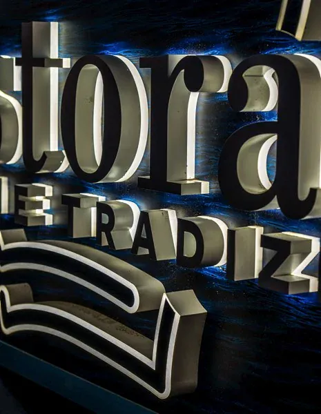 Sapori e Tradizioni — l’insegna realizzata (4/5)