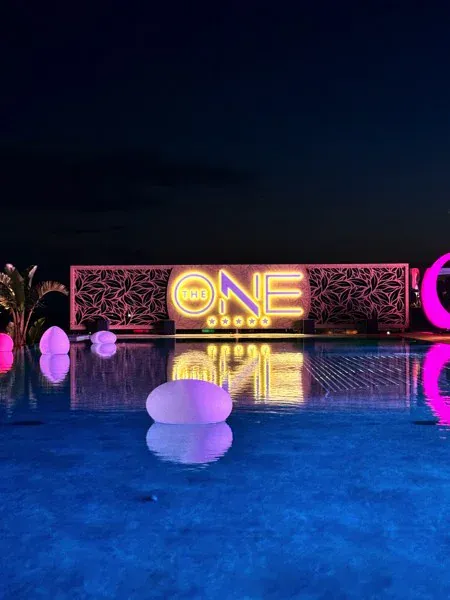 The One — l’insegna di notte (3/9)